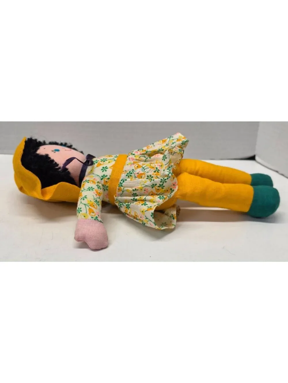 Vintage 1970s Cloth Rag Doll Sunbonnet Yarn Hair Floral Dress 10.5